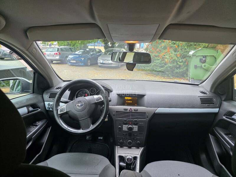 Opel Astra H 