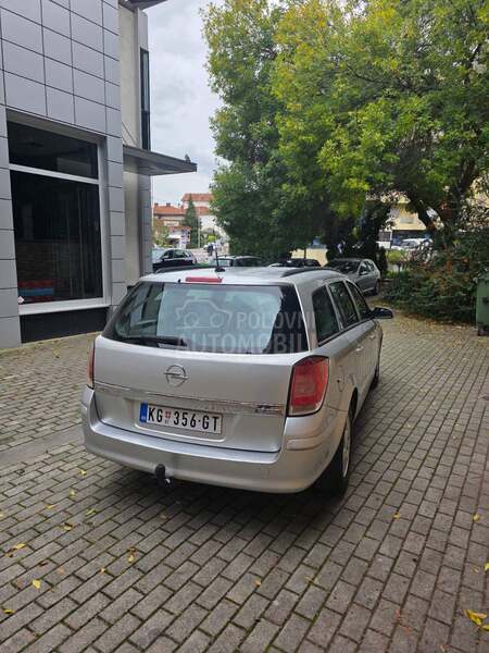 Opel Astra H 