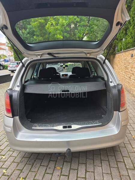 Opel Astra H 
