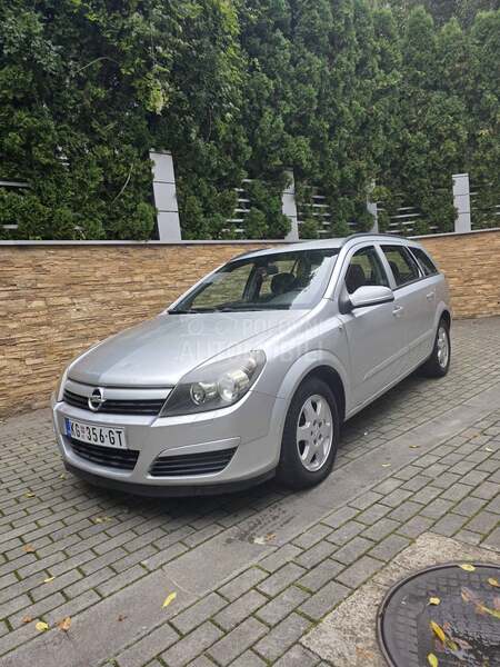 Opel Astra H 