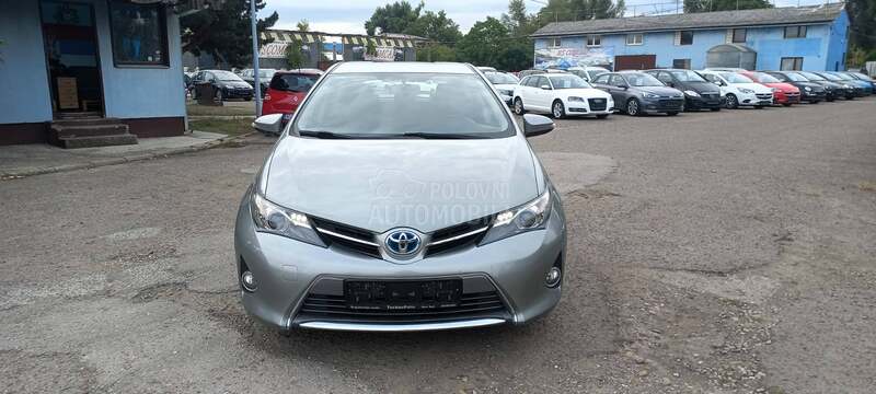 Toyota Auris 