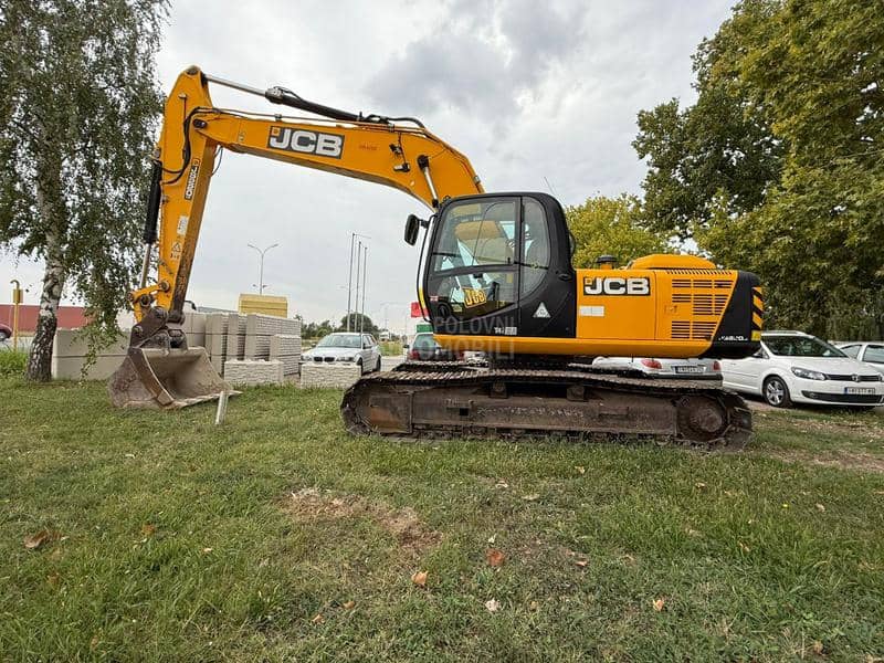 JCB JS 220 LC