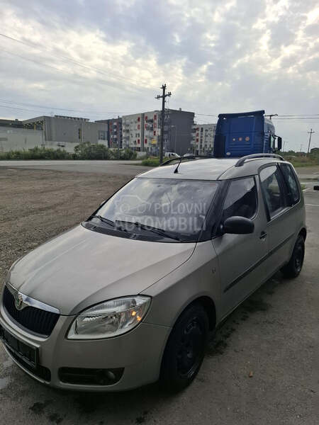 Škoda Roomster 