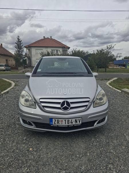 Mercedes Benz B 200 