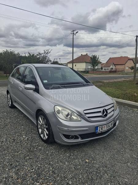 Mercedes Benz B 200 