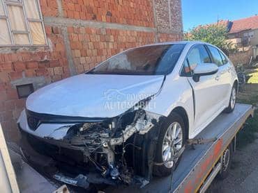 Toyota Corolla 1.8 h -  kompletan auto u delovima