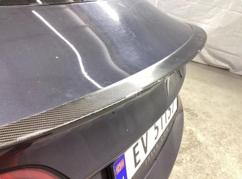 Tesla Model 3 Performance Rata 320