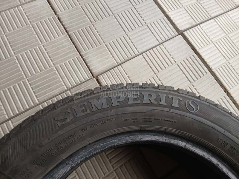 Semperit 185/60 R15 Zimska