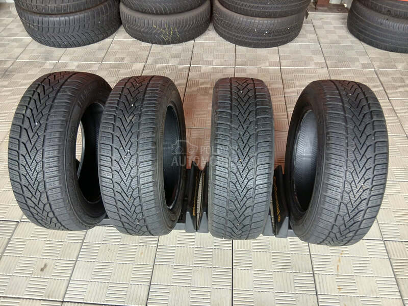 Semperit 185/60 R15 Zimska