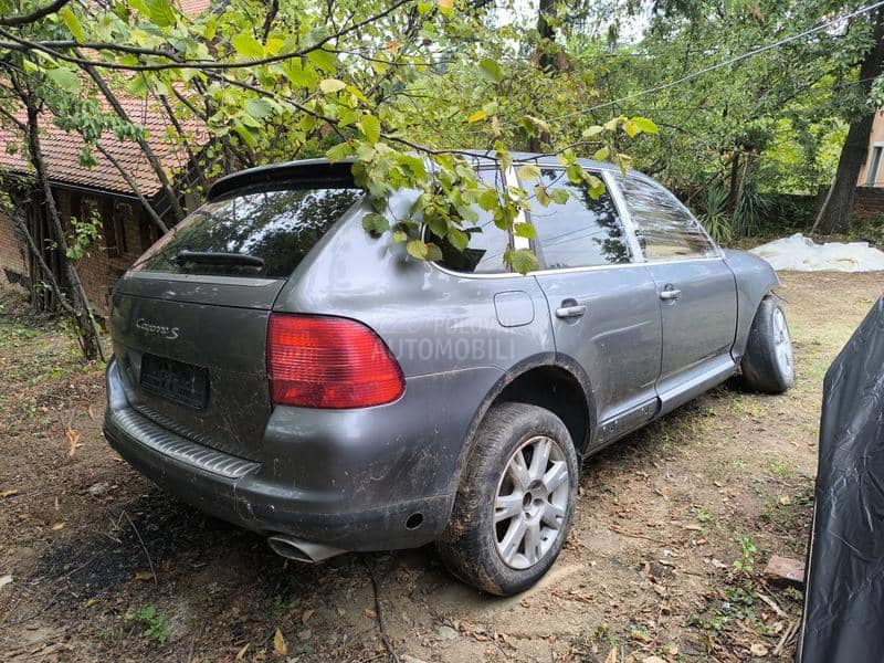 Porsche Cayenne 2006. god. -  kompletan auto u delovima