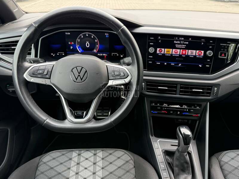 Volkswagen Polo 1.0tsi R-line IQ dsg