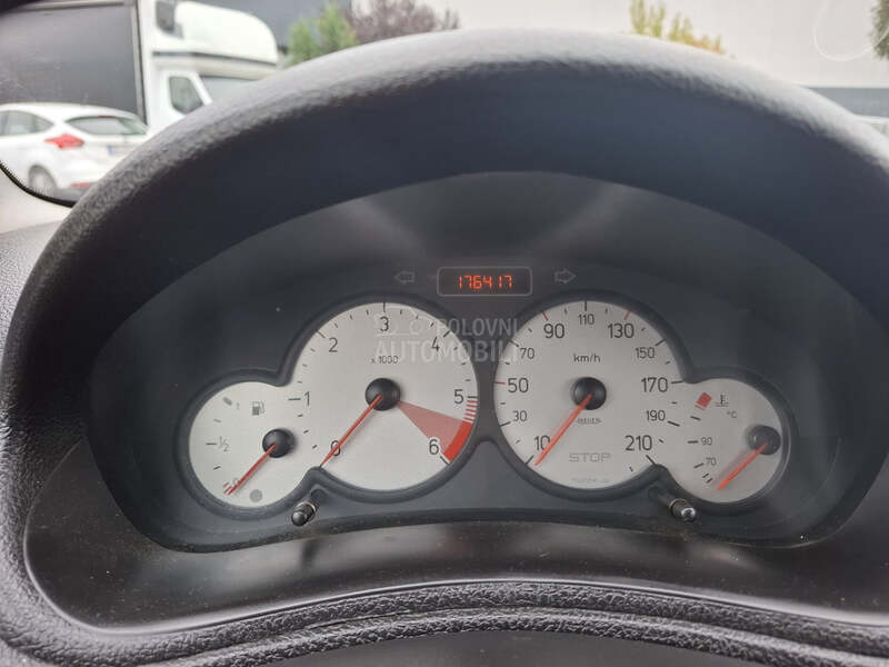 Peugeot 206 