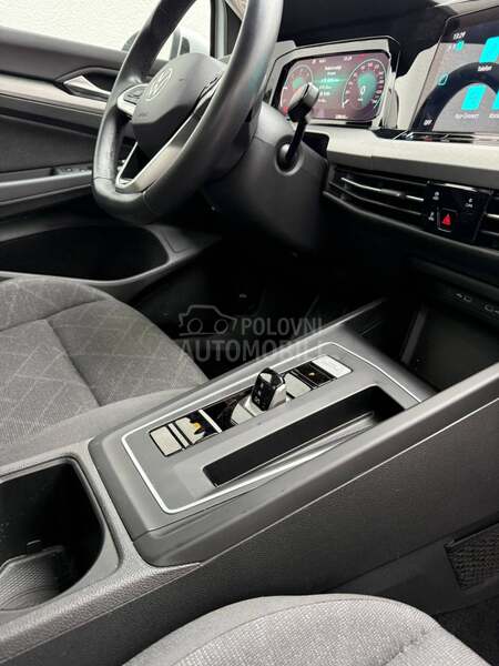 Volkswagen Golf 8 2.0 TDI  DSG,IQ,VIRT