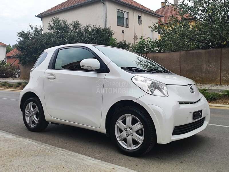 Toyota iQ 1.0 vvti