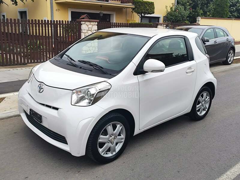 Toyota iQ 1.0 vvti