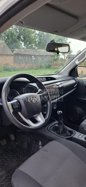 Toyota Hilux 