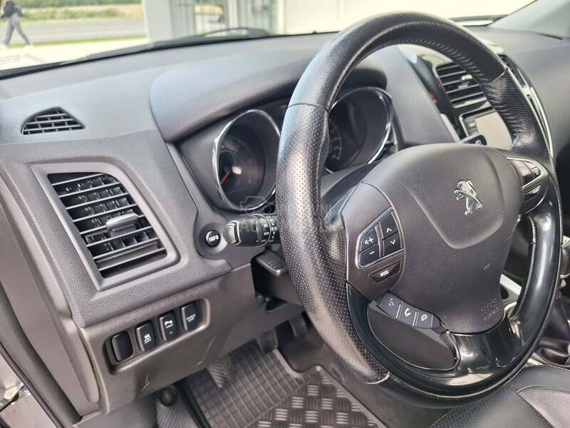 Peugeot 4008 1.6 e-hdi 4x4 Allure