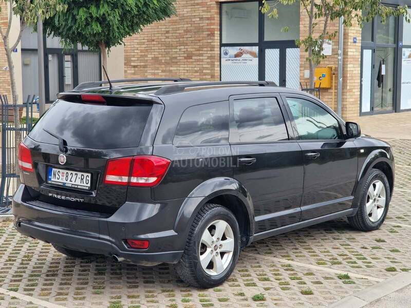 Fiat Freemont 