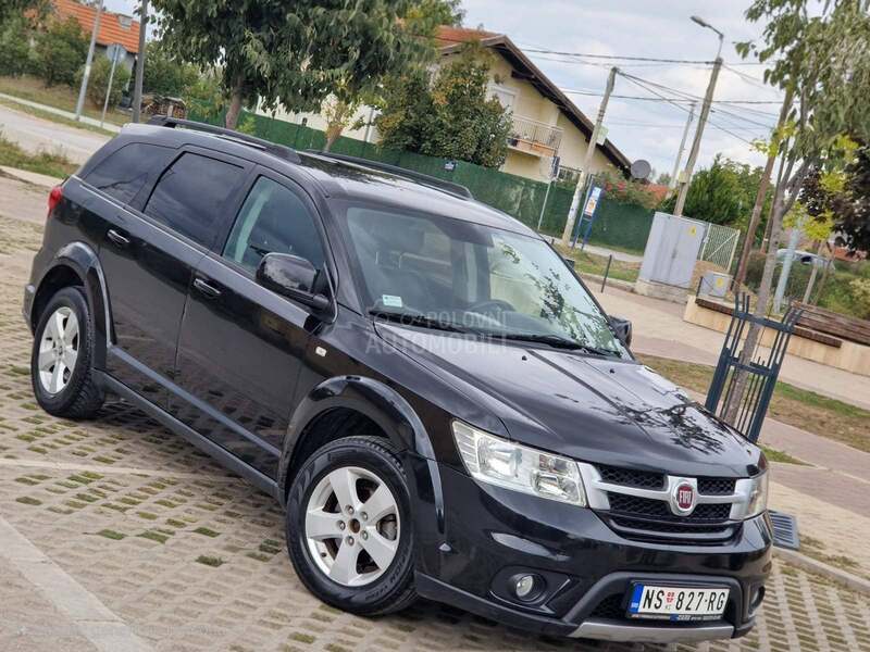 Fiat Freemont 