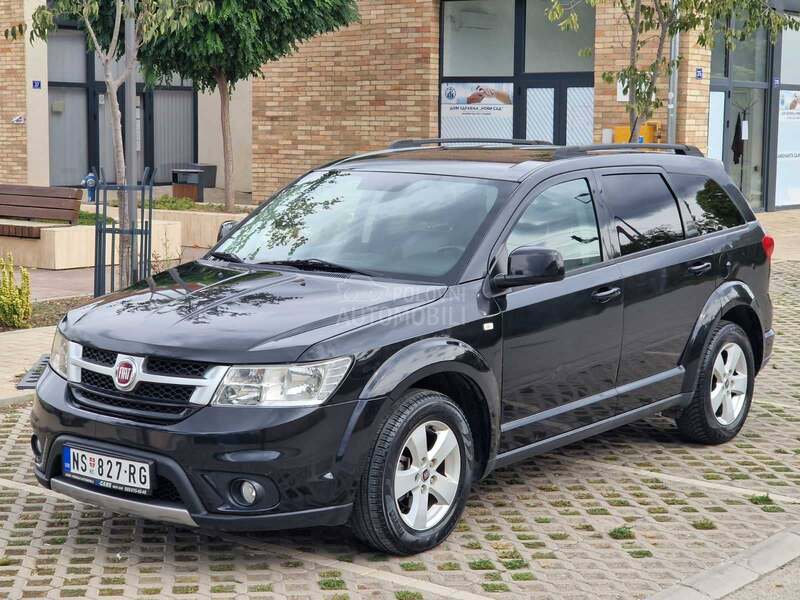 Fiat Freemont 