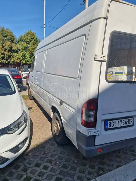 Mercedes Benz Sprinter 