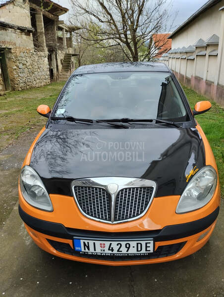 Lancia Ypsilon 