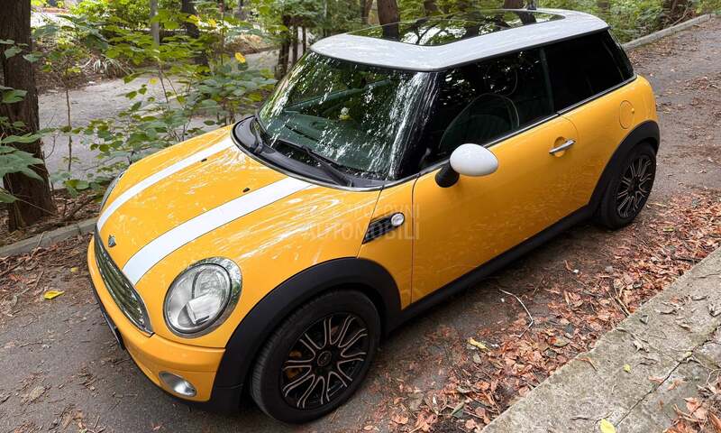 MINI Cooper 