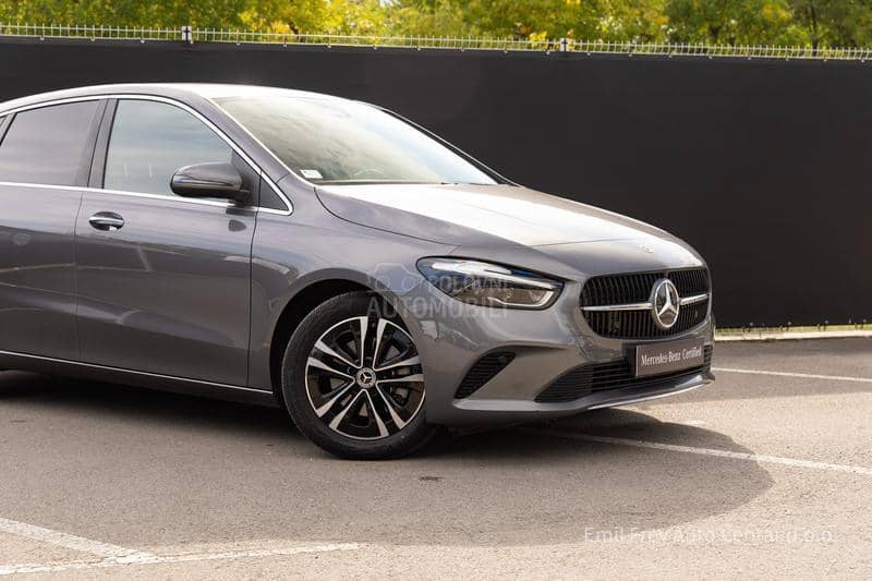Mercedes Benz B 180 