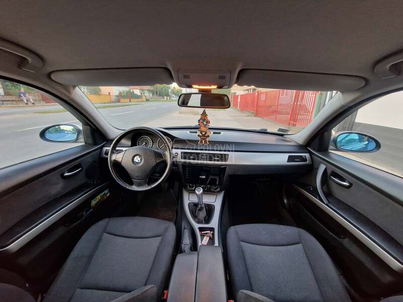 BMW 320 SVE NOVO