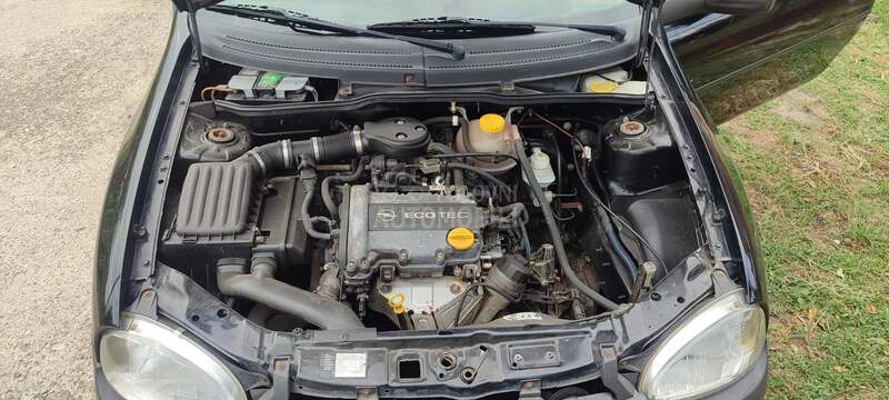 Opel Corsa B 