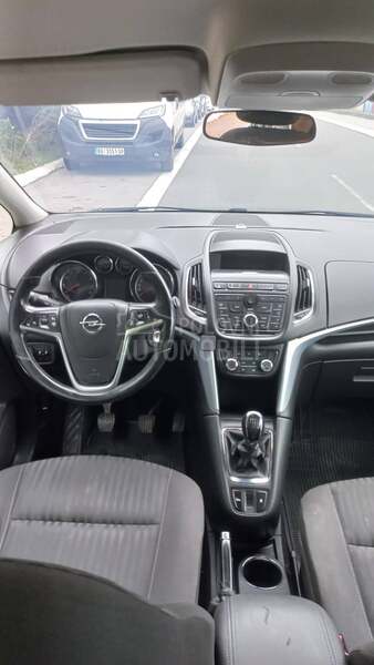 Opel Zafira Tourer
