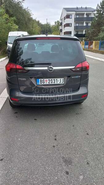 Opel Zafira Tourer