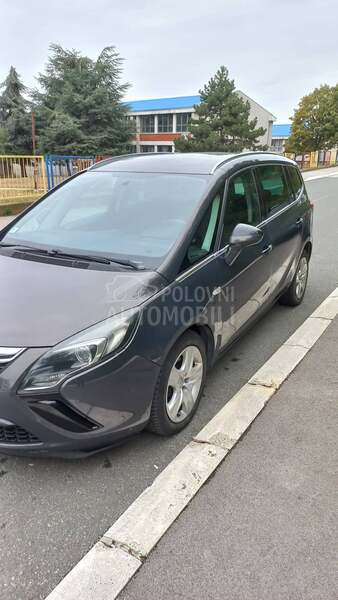 Opel Zafira Tourer