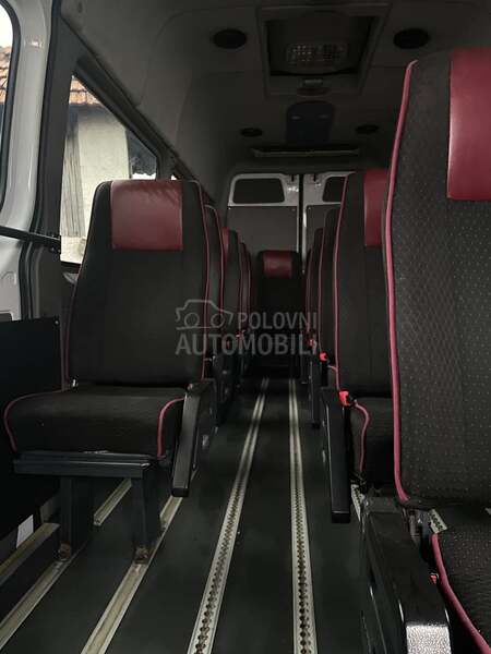 Mercedes Benz Sprinter  516