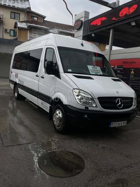 Mercedes Benz Sprinter  516