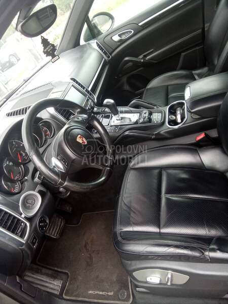 Porsche Cayenne 3.0