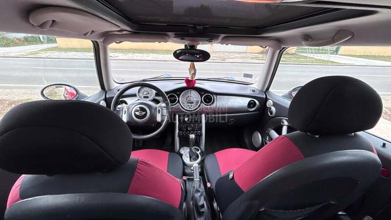 MINI Cooper 