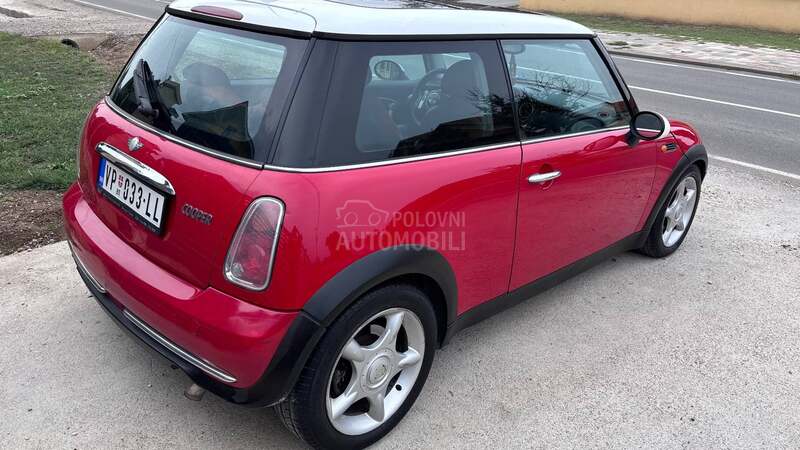 MINI Cooper 