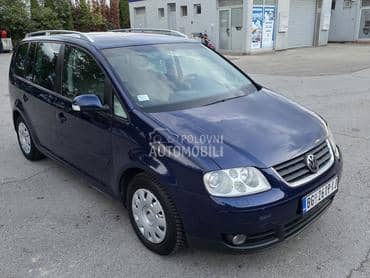 Volkswagen Touran 2,0TDI DSG HIGH LINE
