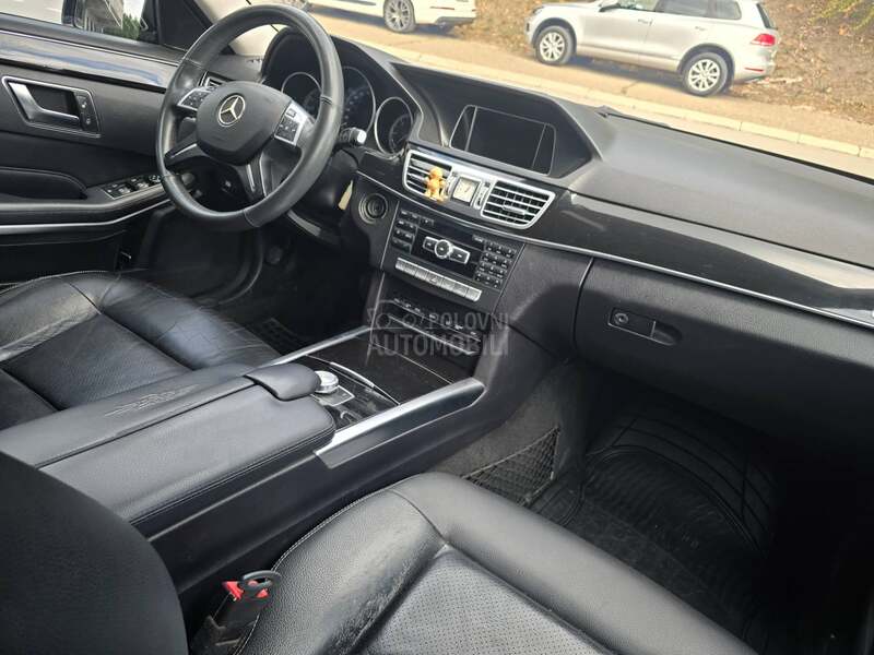 Mercedes Benz E 200 E 200 CDI