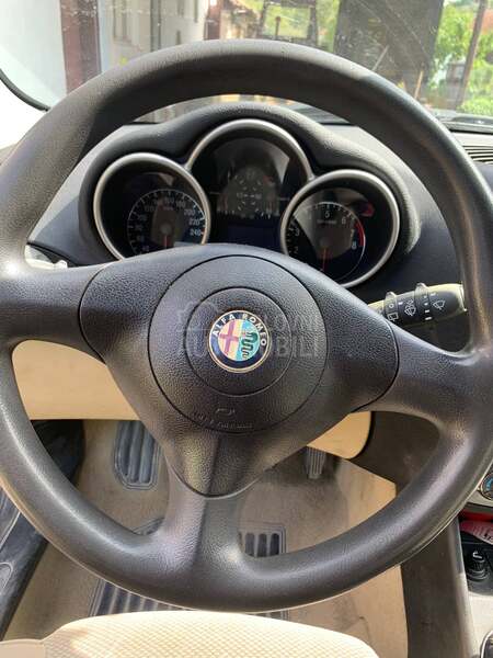 Alfa Romeo 147 1.6 Twin Spark