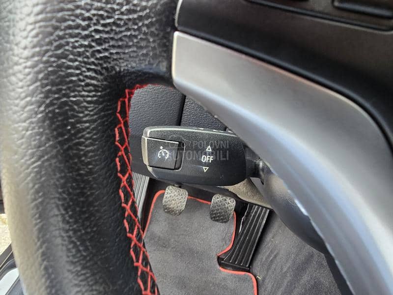 BMW X1 2.0D  SDRIVE. NOV