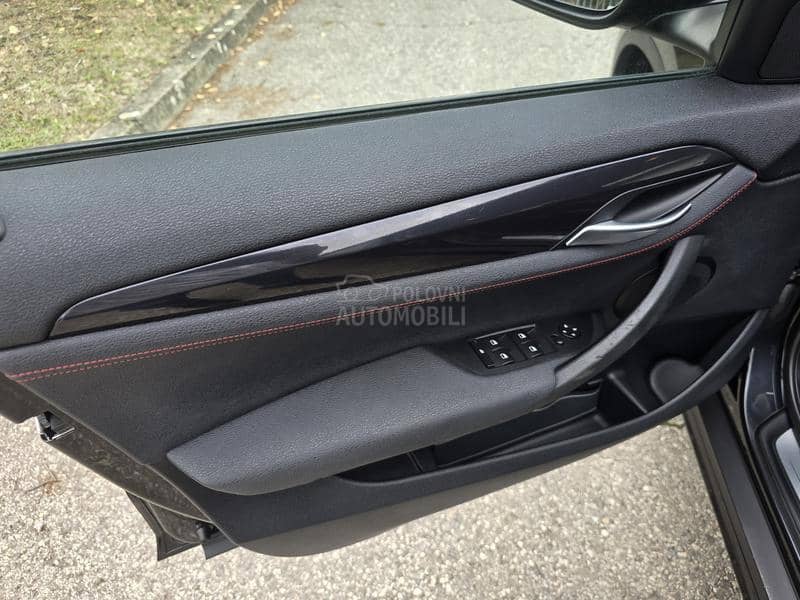 BMW X1 2.0D  SDRIVE. NOV