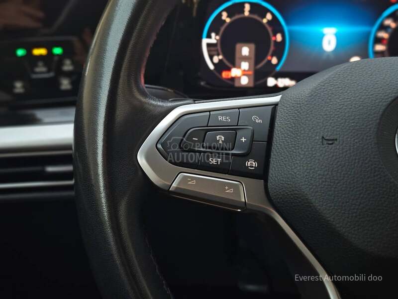 Volkswagen Golf 8 2.0TDi/DSG/STYLE