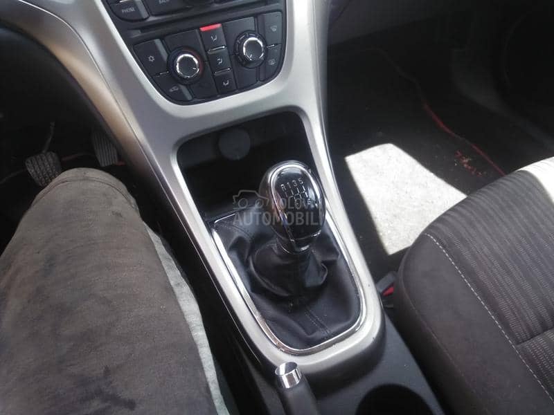 Plastika oko klime i radija