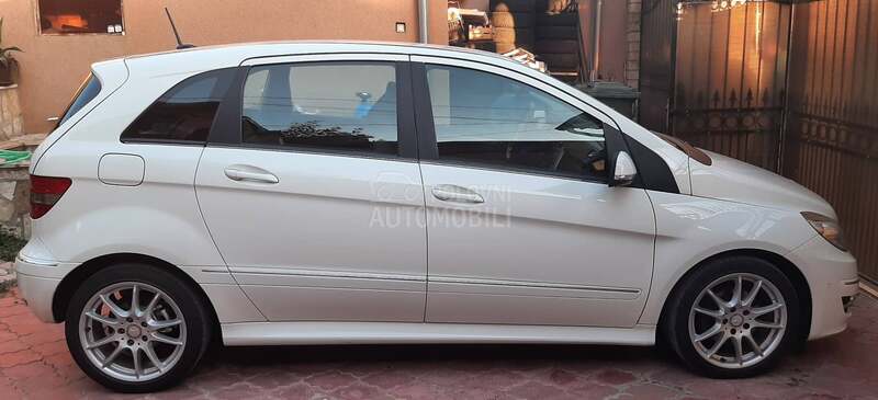 Mercedes Benz B 180 CDI SPORT HROME