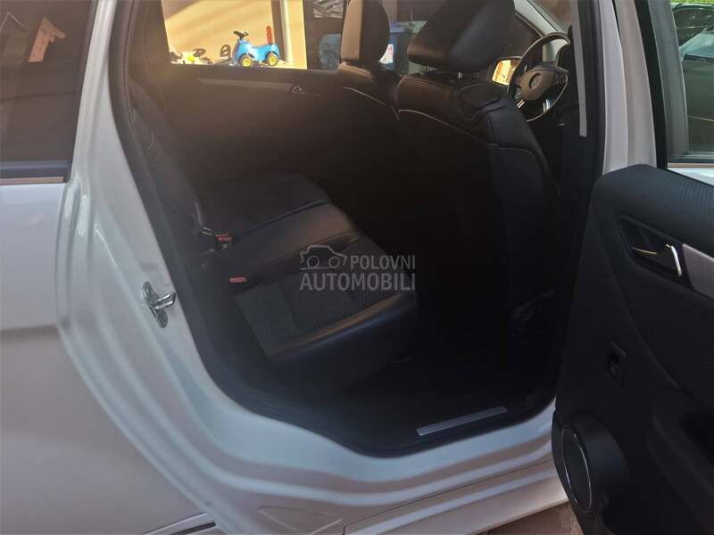 Mercedes Benz B 180 CDI SPORT HROME