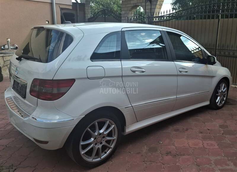 Mercedes Benz B 180 CDI SPORT HROME