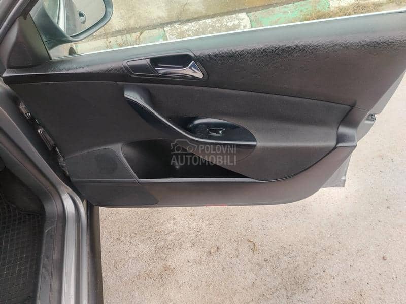 Volkswagen Passat B6 