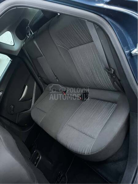 Opel Astra J 